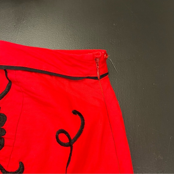 Vintage Scott Taylor Y2K Red Black A Line Floral Embroidered Skirt Sz 10 P As Is - Picture 10 of 11